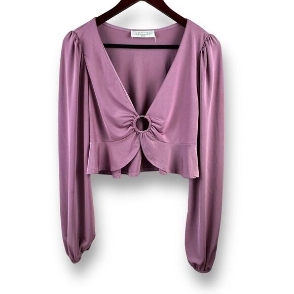 American Threads Tops - American Threads lavender cropped blouse‎ size M